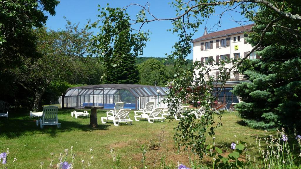 Hotel Logis La Rose Des Vents Volvic Habitación foto