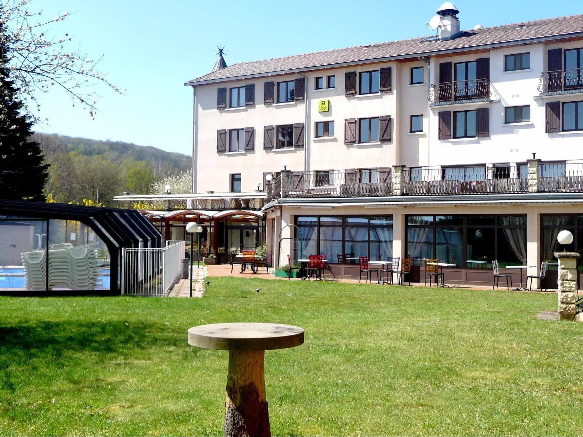 Hotel Logis La Rose Des Vents Volvic Exterior foto